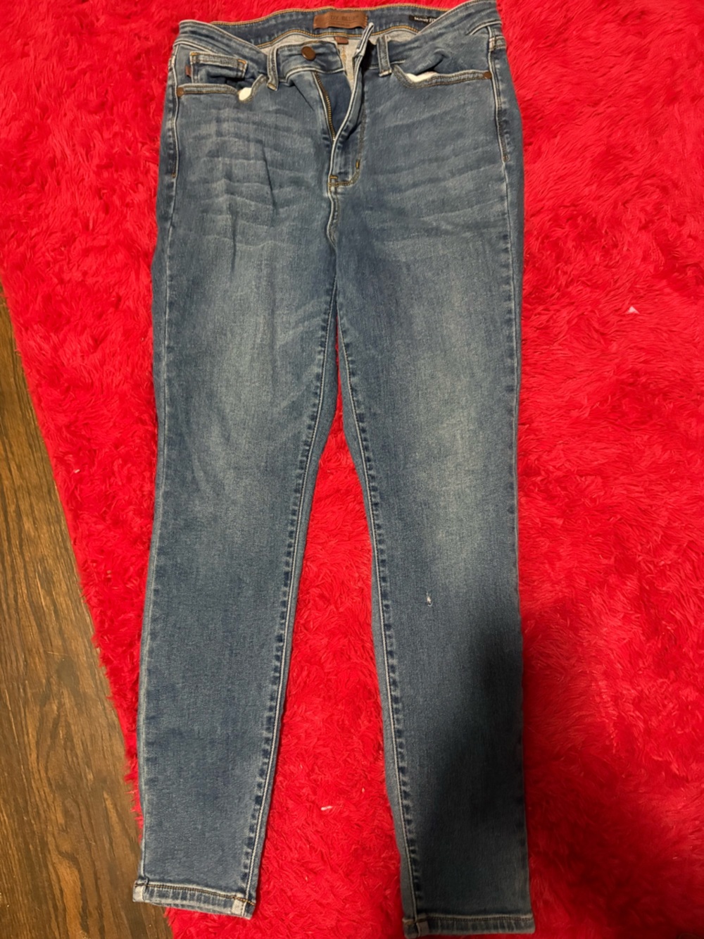 Judy Blue Skinny Jeans in Medium Blue Wash